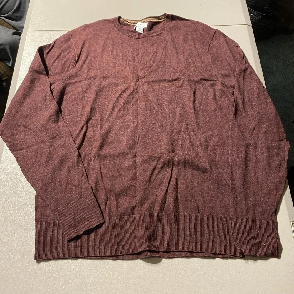Old Navy stylish burgundy